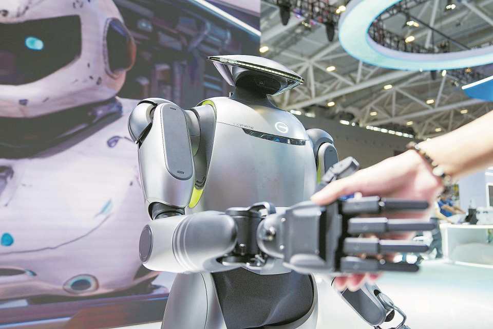 廣東“鏈”動(dòng)新質(zhì)未來(lái) 成立人工智能與機(jī)器人產(chǎn)業(yè)聯(lián)盟，賦能行業(yè)應(yīng)用系統(tǒng)集成服務(wù)